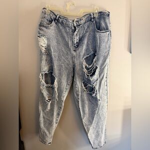 Distressed Light Blue Women’s Jeans SHEIN